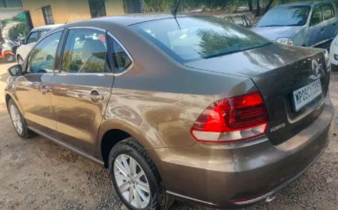 Volkswagen Vento 1.6L Highline 2016