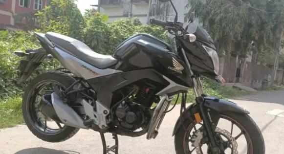 Honda CB Hornet 160R CBS 2016