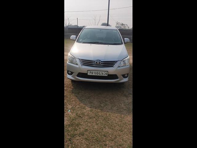 Toyota Innova 2.5 V 7 STR 2012