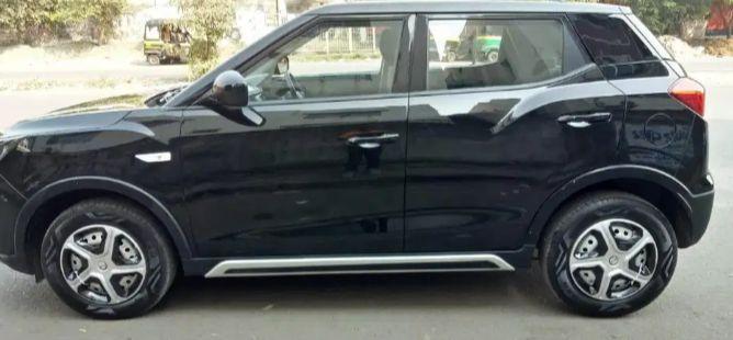 Mahindra XUV300 W8 (O) Petrol BS6 2021