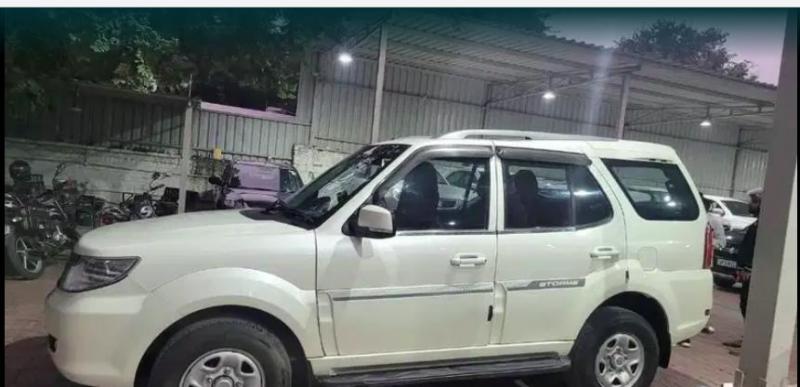 Tata Safari Storme 2.2 EX 4X2 2019