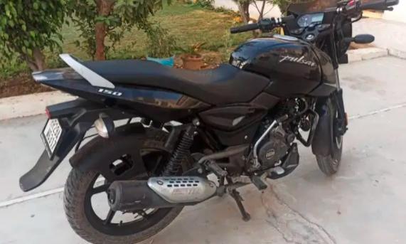 Bajaj Pulsar 150cc ABS FI 2021