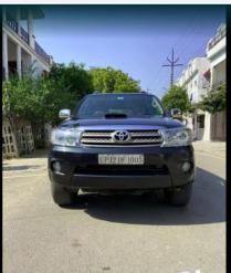 Toyota Fortuner 2.8 4x4 MT 2010