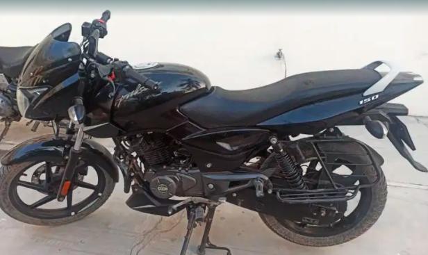 Bajaj Pulsar 150cc ABS FI 2021
