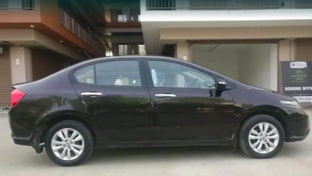 Honda City 1.5 V AT 2012