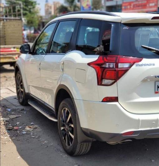 Mahindra XUV500 W11 AT 2018