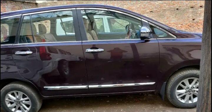 Toyota Innova Crysta 2.8 GX 7 Seater 2016