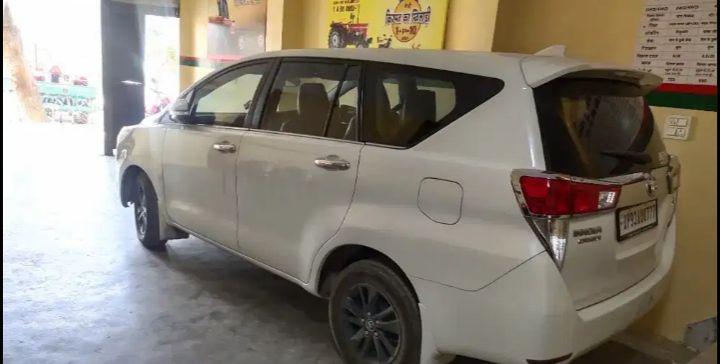 Toyota Innova Crysta 2.4 VX 8 STR 2016