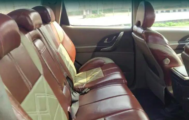 Mahindra XUV500 W6 2014