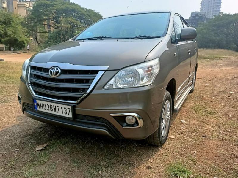 Toyota Innova 2.5 G 2015