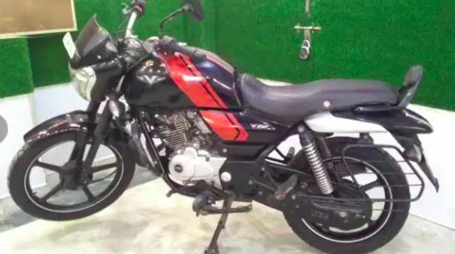 Bajaj V12 125cc 2017