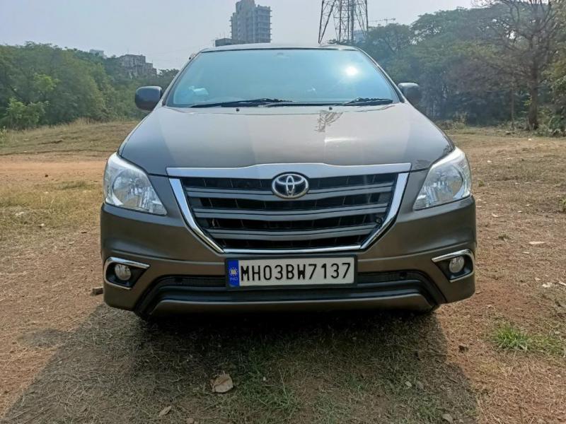 Toyota Innova 2.5 G 2015