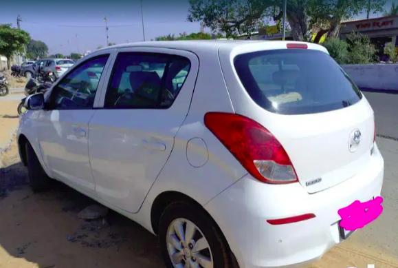 Hyundai i20 Sportz 1.4 CRDi 2014