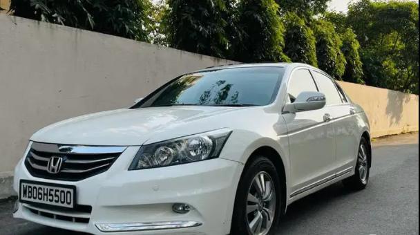 Honda Accord 2.4 AT 2011