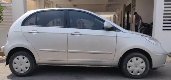 Tata Indica Vista Aura 1.3 Quadrajet 2011