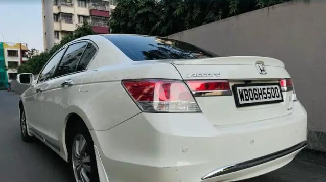 Honda Accord 2.4 AT 2011