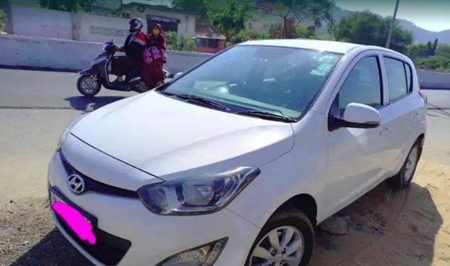 Hyundai i20 Sportz 1.4 CRDi 2014