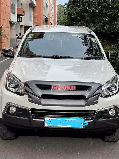 Isuzu MU-X 4x2 2018