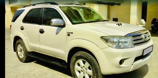 Toyota Fortuner 2.8 4x2 MT 2010