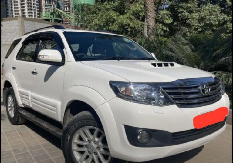 Toyota Fortuner 3.0 4x2 MT 2014