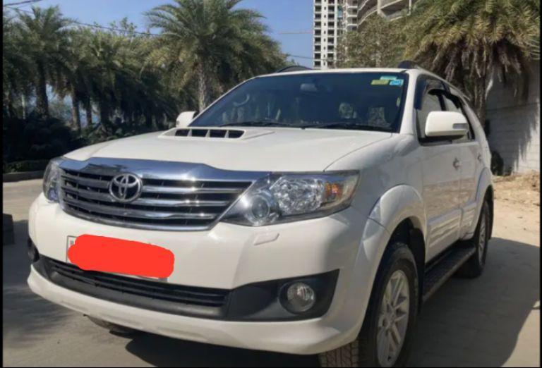 Toyota Fortuner 3.0 4x2 MT 2014