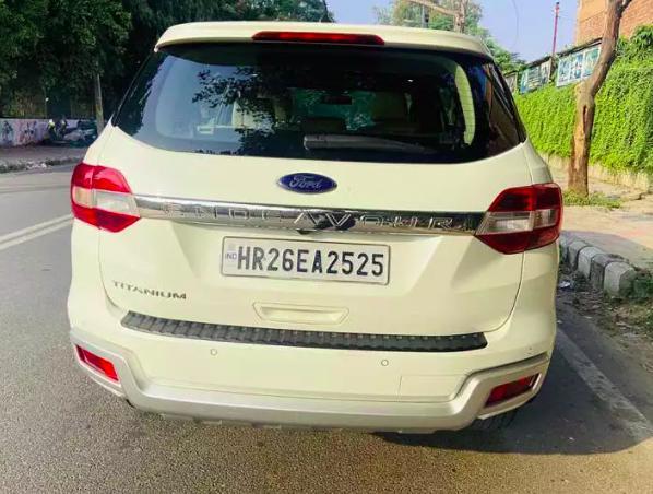 Ford Endeavour Titanium 2.2 4x2 AT 2019