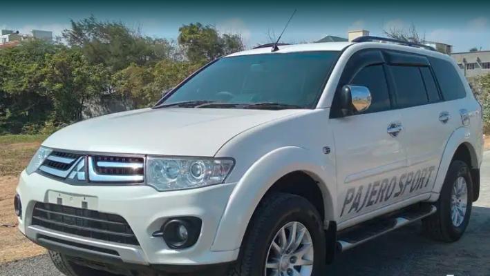 Mitsubishi Pajero Sport 4X2 AT 2015