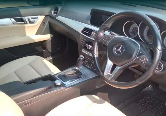 Mercedes-Benz C-Class C 200 AVANTGARDE 2012