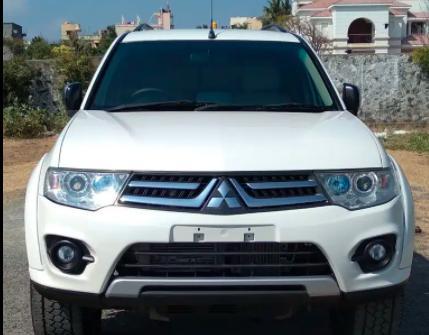 Mitsubishi Pajero Sport 4X2 AT 2015