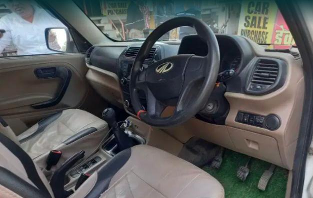 Mahindra TUV300 T6 2016