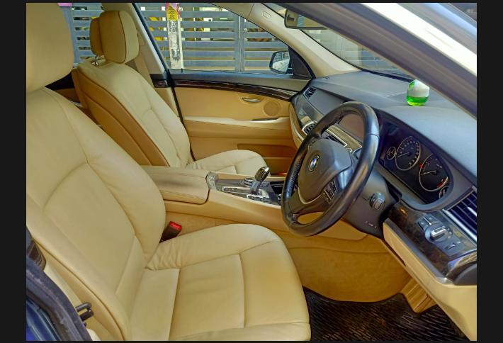 BMW 5 Series GT 530d 2010