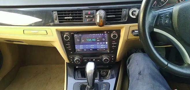 BMW 3 Series 320d 2011