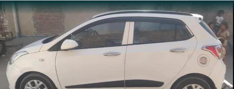 Hyundai Grand i10 Sportz (O) MT 1.2 Kappa VTVT 2016