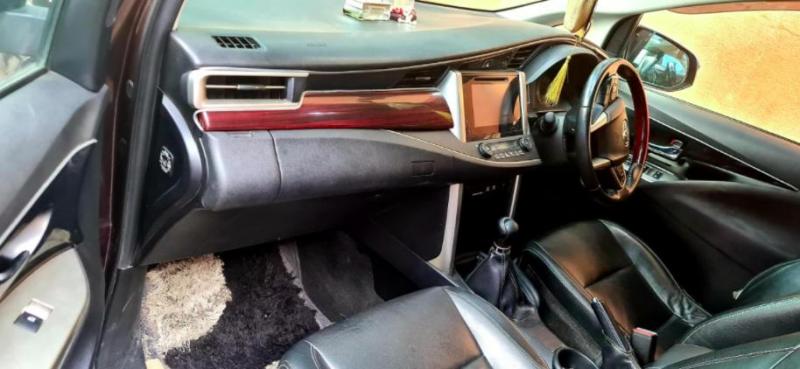 Toyota Innova Crysta 2.4 G 7 STR 2017