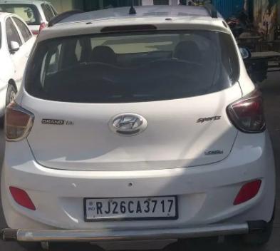 Hyundai Grand i10 Sportz (O) MT 1.2 Kappa VTVT 2016