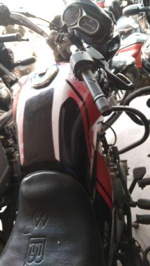 Bajaj V12 125cc 2017