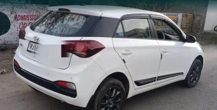 Hyundai i20 Sportz 1.2 MT Petrol 2020