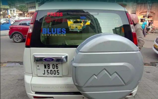 Ford Endeavour XLT TDCI 4X2 2012