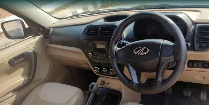 Mahindra TUV300 T6 Plus 2016