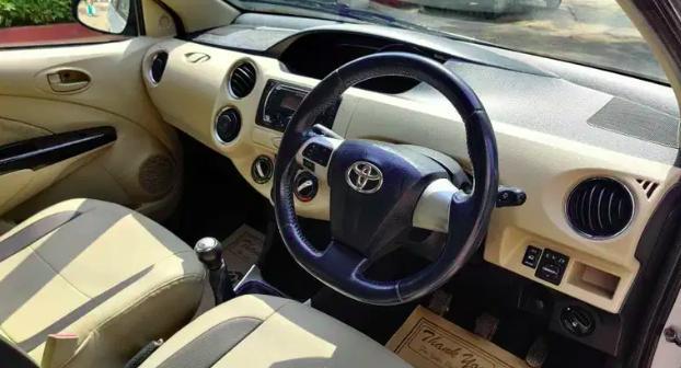 Toyota Etios VX 2016