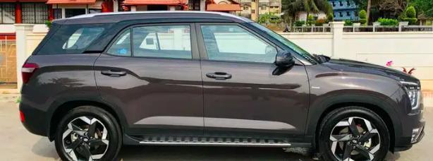 Hyundai Alcazar Signature 6 STR 1.5 Diesel Dual Tone 2021