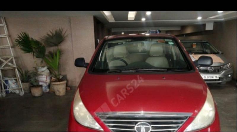 Tata Indica Vista LX Quadrajet 2013