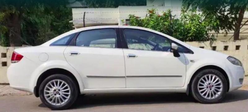 Fiat Linea Emotion Multijet 1.3 2012