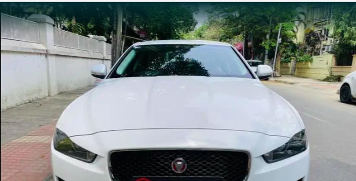 Jaguar XE Pure Diesel 2017