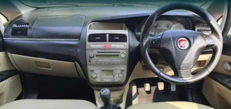 Fiat Linea Emotion Multijet 1.3 2012