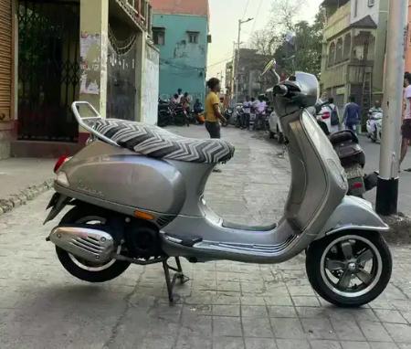 Piaggio Vespa VXL 125cc CBS 2020