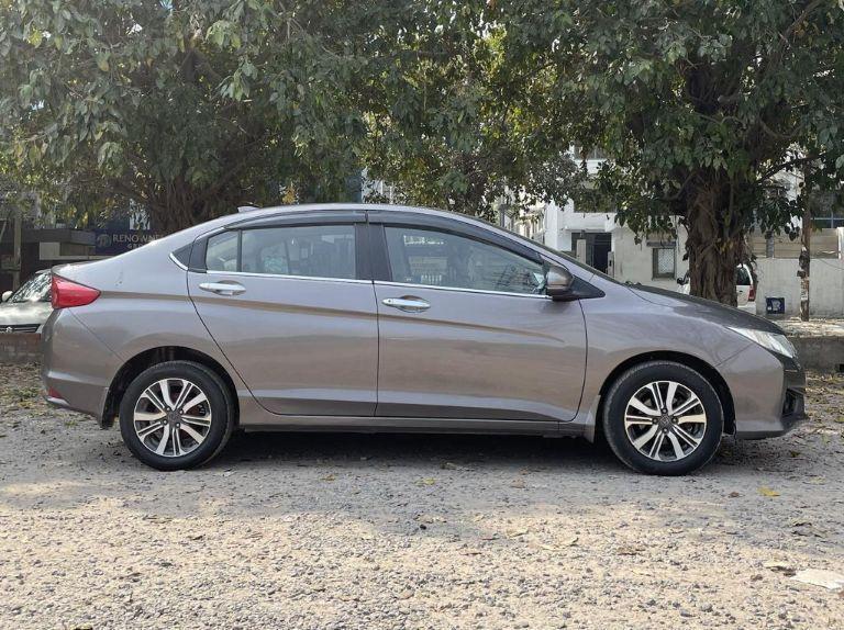 Honda City V i-VTEC 2014