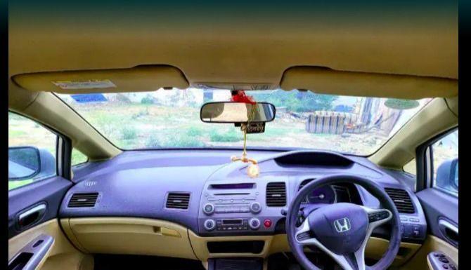 Honda Civic 1.8V MT 2011