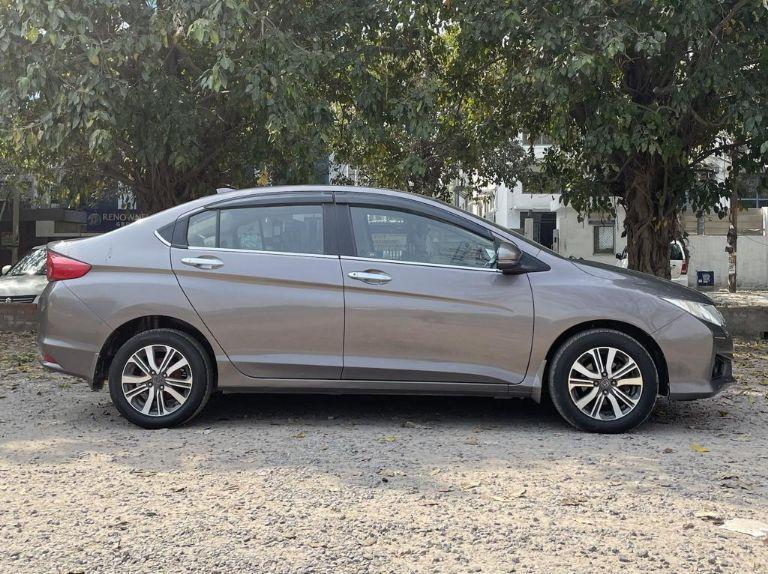 Honda City V i-VTEC 2014