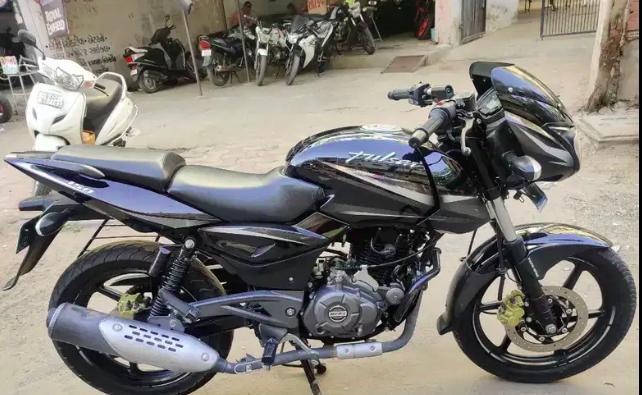 Bajaj Pulsar 150cc Rear Disc 2018